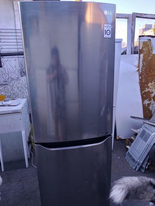 Продам холодильник
