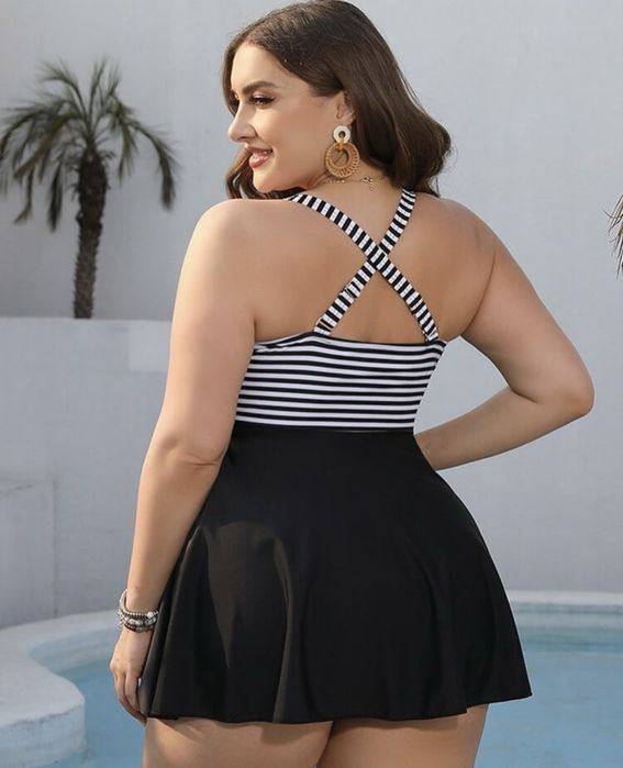 Продам купальник размер 54/56