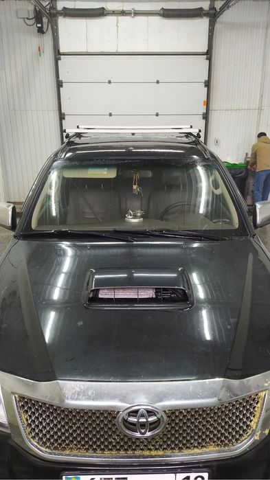 Продам тайота хайлюкс