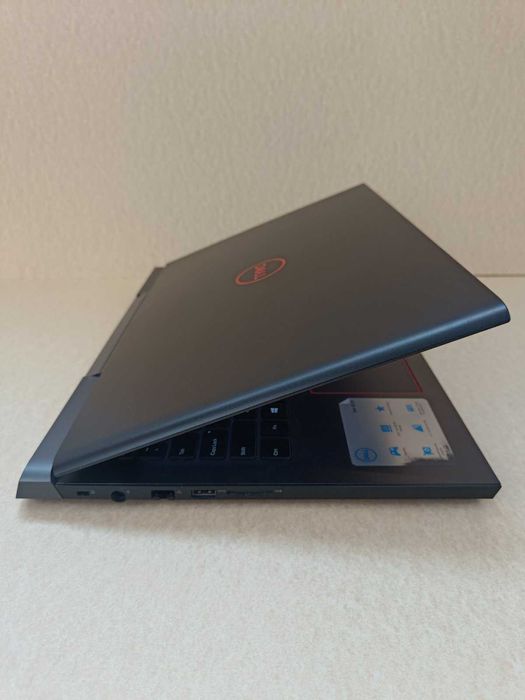 Геймърски Лаптоп Dell G5 5587