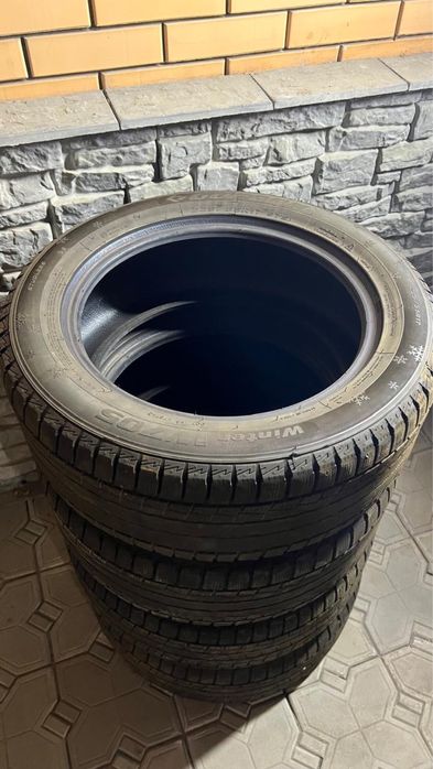 Продам б/у зимние резины