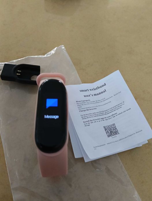 Продавам детски Smart часовник