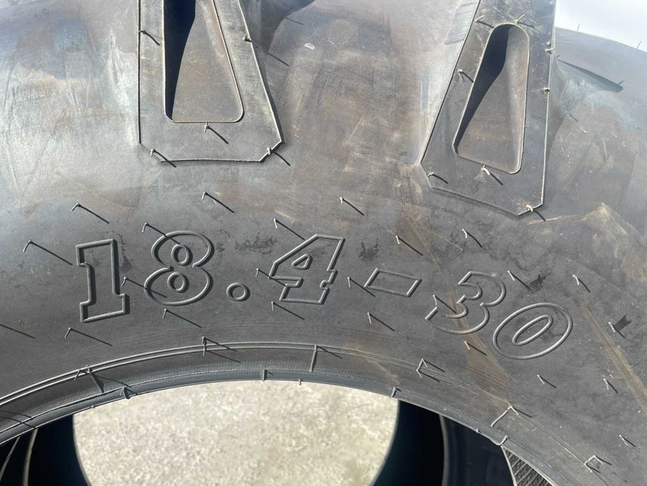 Anvelope noi BKT 18.4-30 Cauciucuri de Massey Ferguson Cauciucuri 12PR