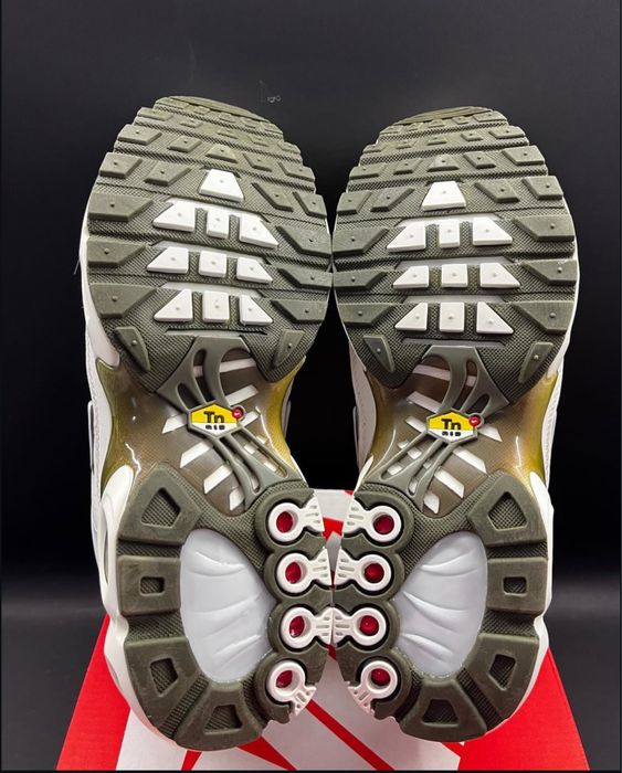Nike Air Max Plus Phantom Neutral Olive - 40,41,42,43,44,45,46