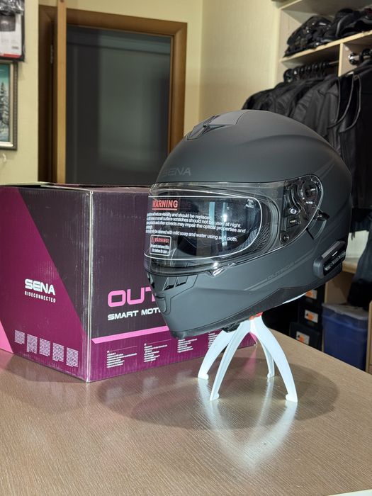 Шлем от фирмы sena