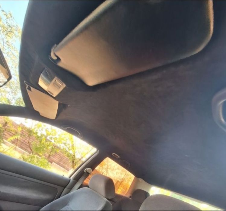 Retapițare plafoane auto,montare steluțe