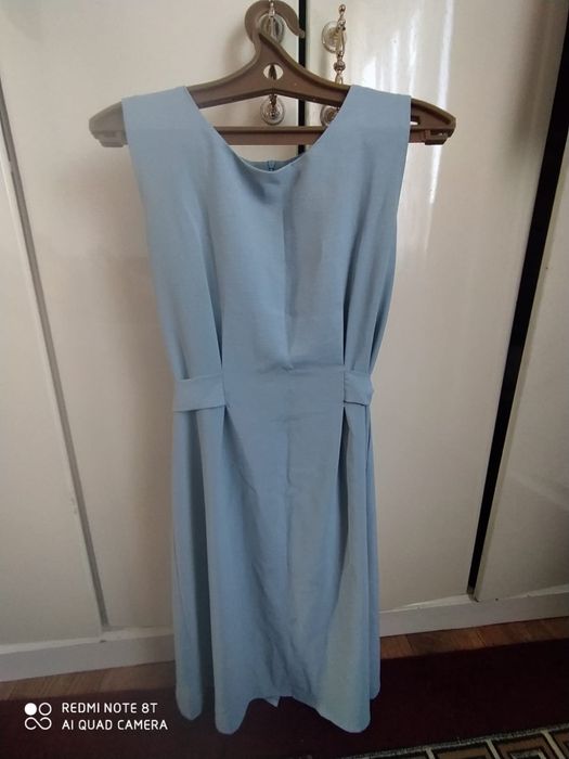 Платье 5000 стоит