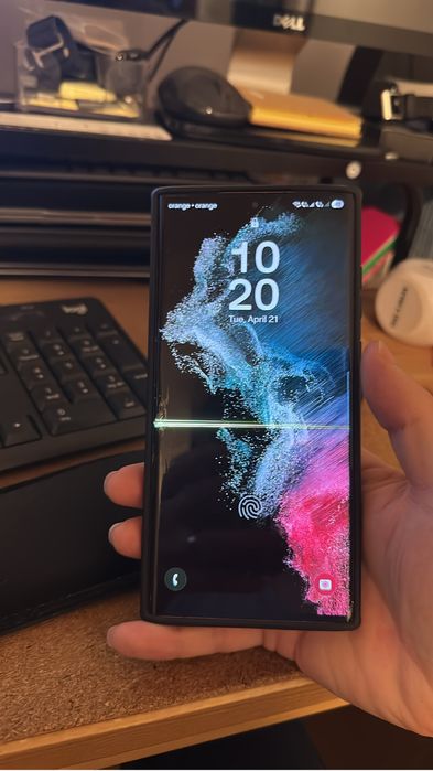 Display Samsung Galaxy S22 Ultra – defect (touch funcțional)