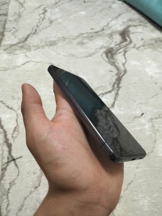Samsung S22 256гб