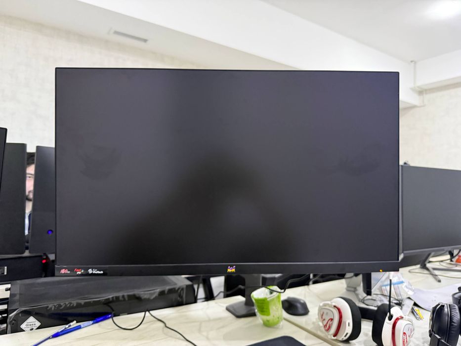 Монитор ViewSonic 180hz