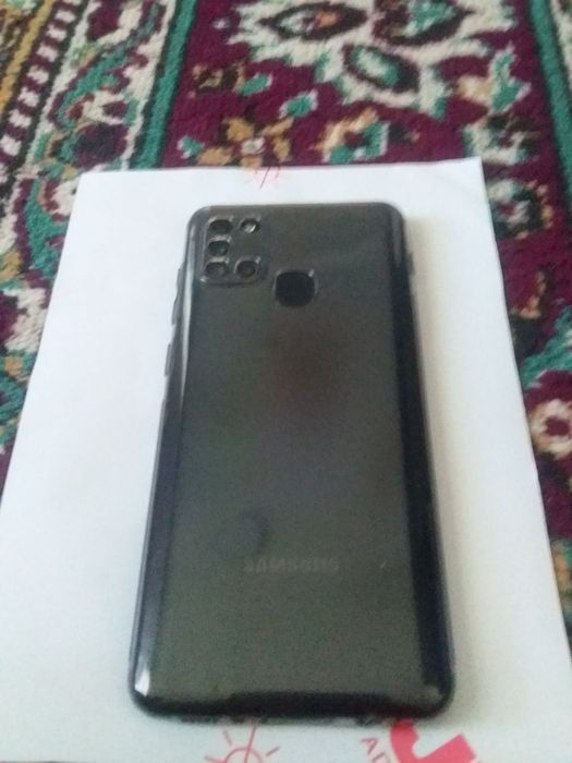 Samsung galaxy a21s holati ideal hech qayeri  ialmashmagan