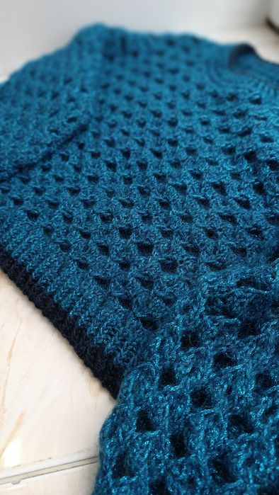 Женская одежда . Джемпер