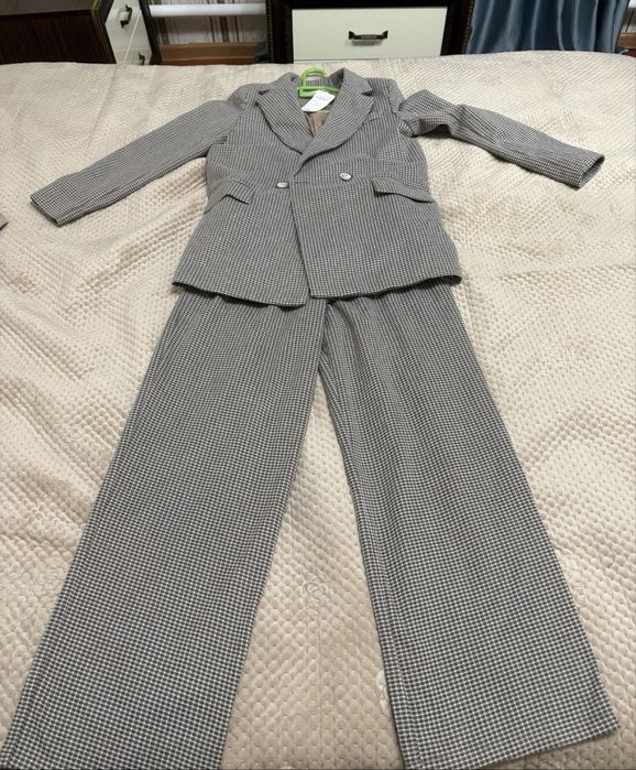 Костюм сатылады.