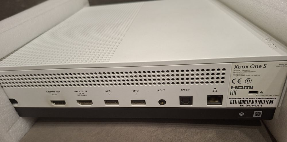 Продам Xbox ONE 1 TB