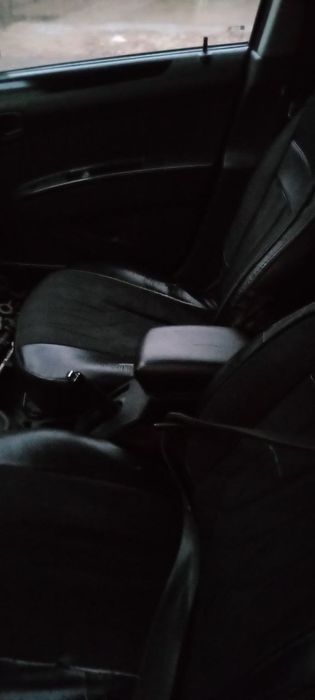 Chevrolet Spark srochno sotiladi holati yaxshi