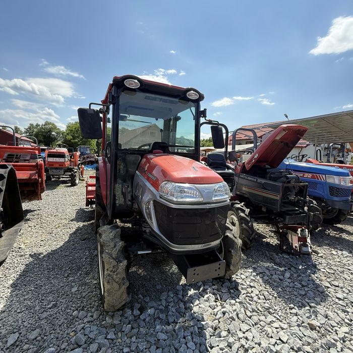 Tractor Japonez Yanmar EG 224 Cu Cabina Tractoare Japoneze