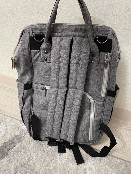 Продам Стильный рюкзак серого цвета