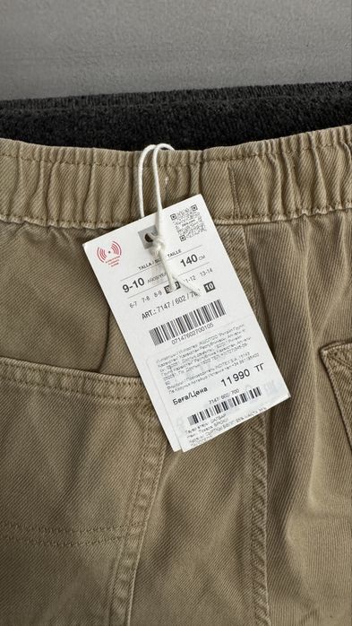 Продам джинсы детские Zara