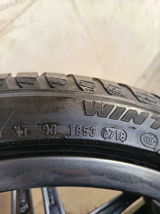 19 цола Mercedes CLS W257 оригинални джанти със зимни гуми Pirelli