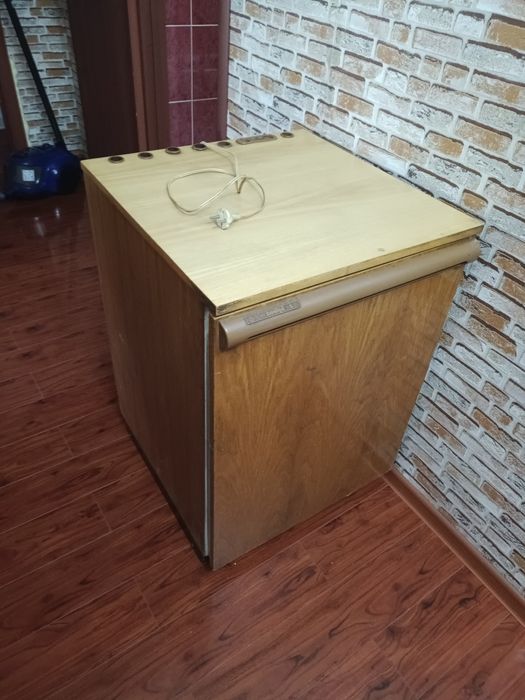 Холодильник маленький