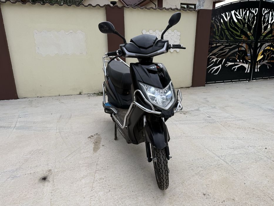 Scooter electric functional