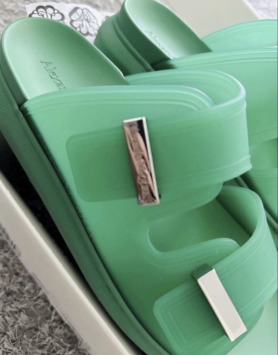 Мъжки сандали на Alexander McQueen