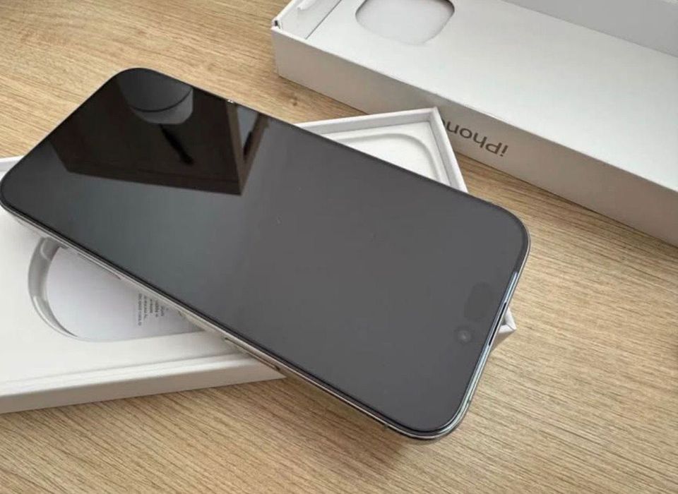 Vând sau Schimb cu auto ,IPhone 16 Pro Max