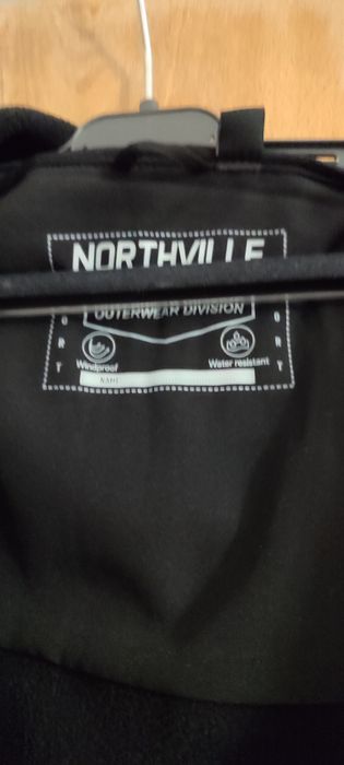 Vând geacă  nouă , pentru băiat ,10-12ani