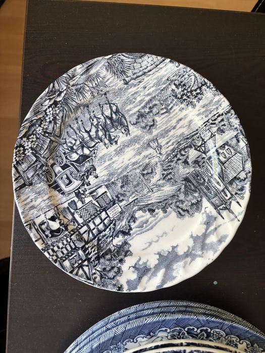 Винтидж италиански чинии Ceraminter – 16 бр.