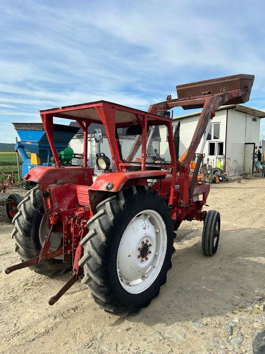 Tractor International cu in Incarcator