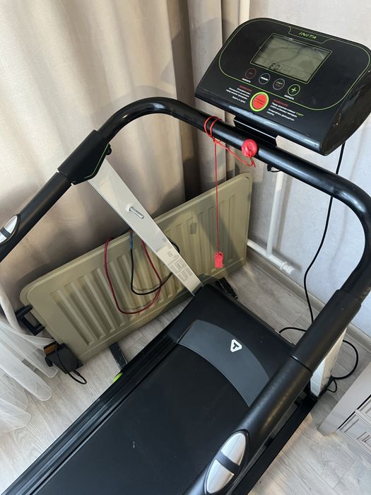 Продам беговую дорожку