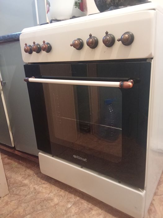 Газплита оте жаксы жагдайда прописиналны асты  асел печка сиякты торт