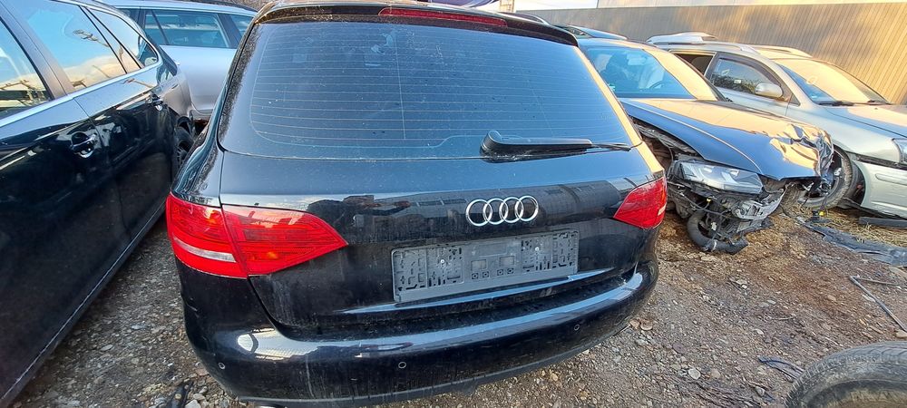 Vând haion Audi A4 B8 break negru cod LY9B sau LZ9Y