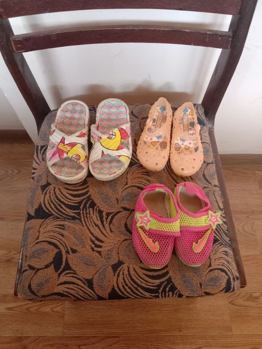 Детская обувь разная