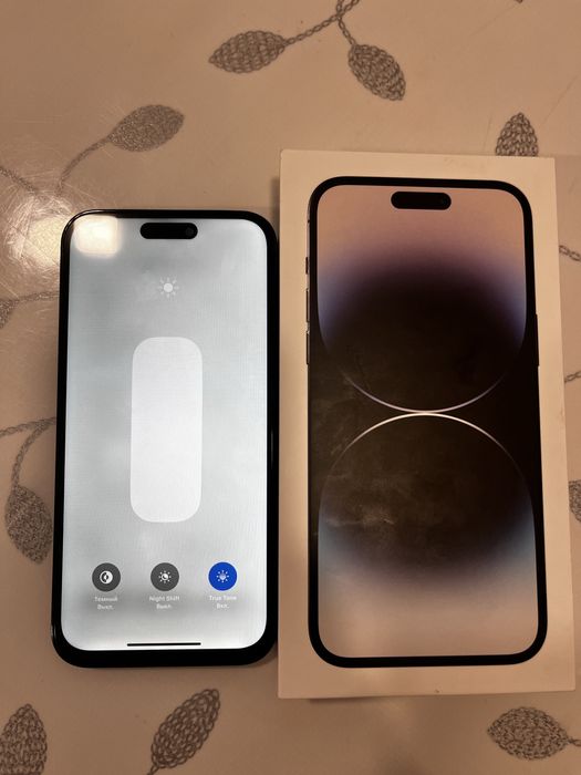 Продам 14 про макс