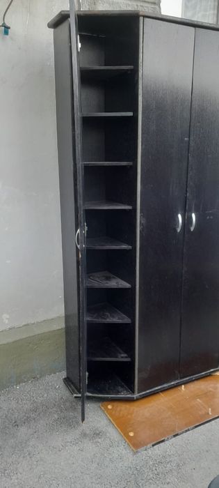 Продам прихожий шкаф