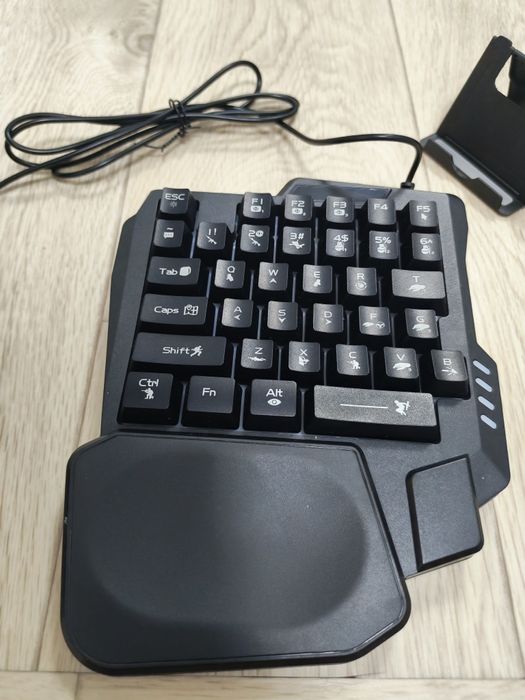 Продам клаву и мыш