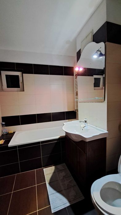 Inchireire apartament 3 camere decomandate in zona Eminescu pentru elevi