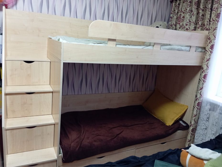 Двухъярустная детская кровать