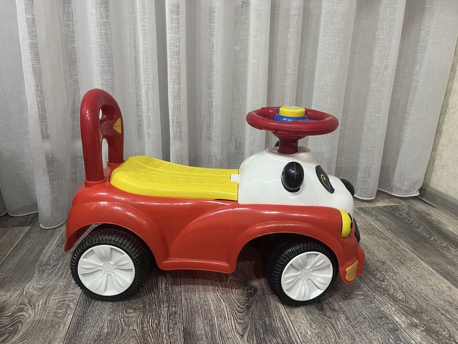Продаю детскую машину