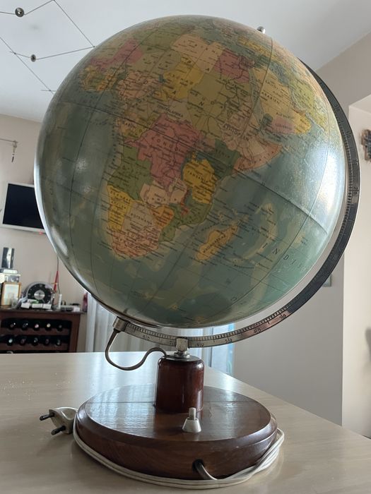 Светещ глобус-лампион винтидж