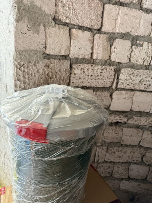 Пластиковый бак для воды
