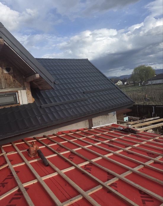 Acoperisuri noi reparatii acoperis tigla metalica tigla ceramica dulgherie mansardari