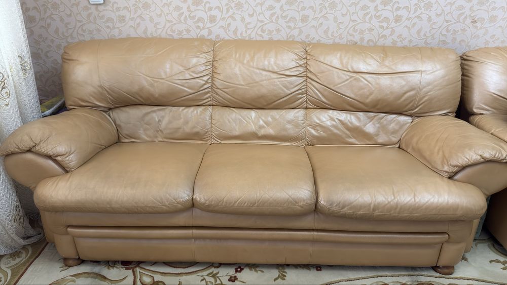 Б/у диван и 2 кресла