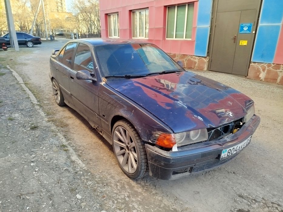 Срочно продам БМВ е36