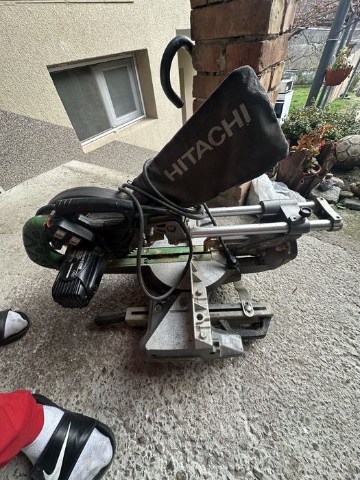 Пендула Hitachi