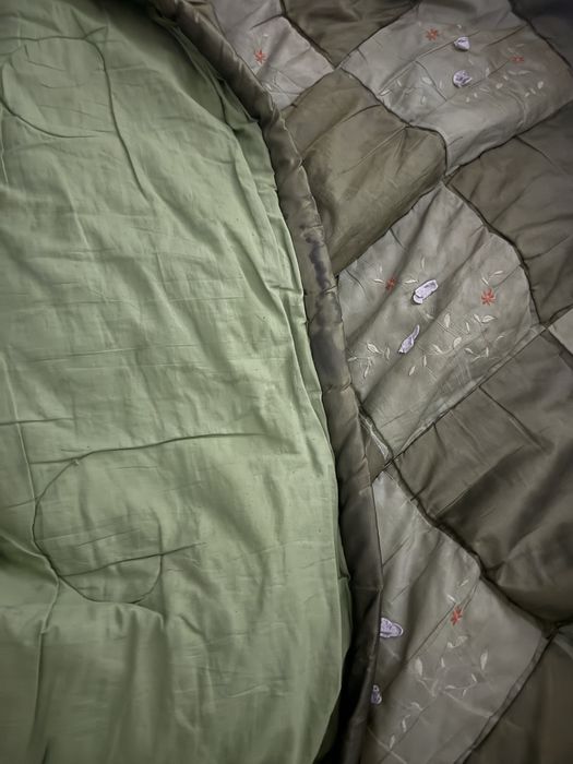 Продается покрывало двуспальное б/у