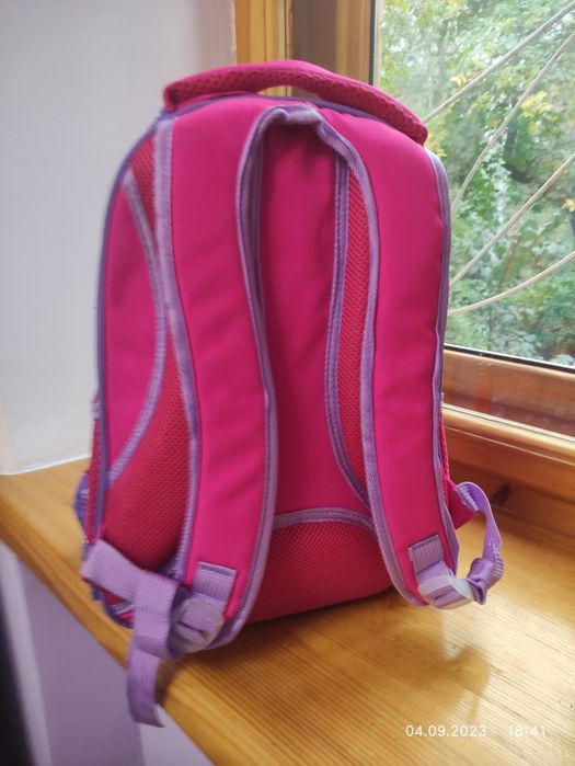 Продам рюкзак для школы