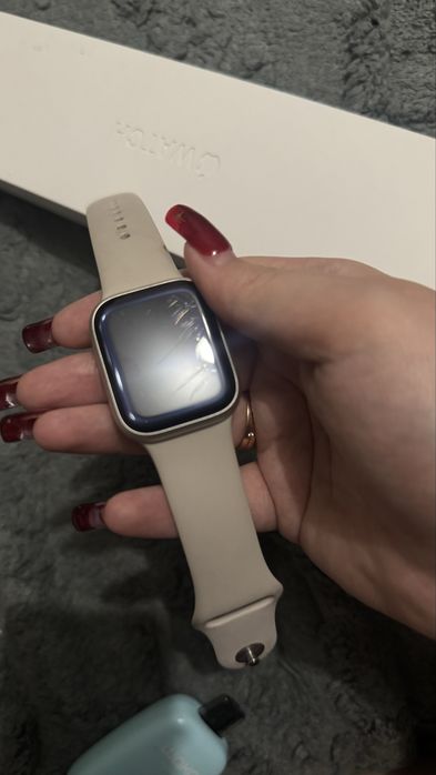 Apple Watch 8 series, 41 mm бежевые