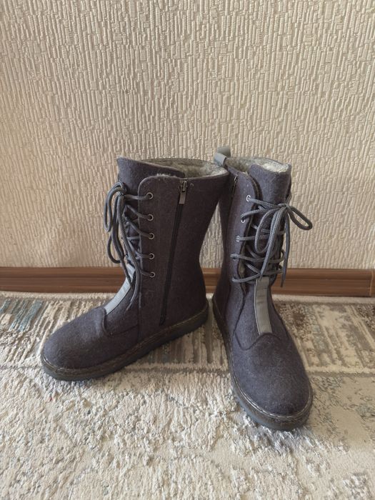 Продам унтоваленки 38р